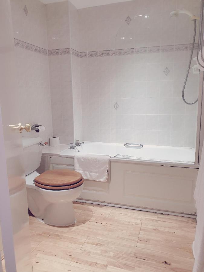 The Crown House Inn Great Chesterford Eksteriør bilde