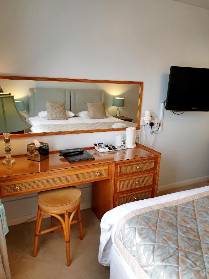 The Crown House Inn Great Chesterford Eksteriør bilde