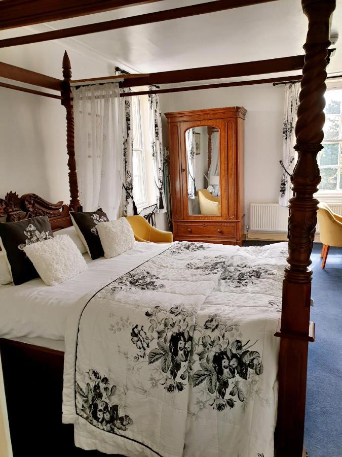 The Crown House Inn Great Chesterford Eksteriør bilde