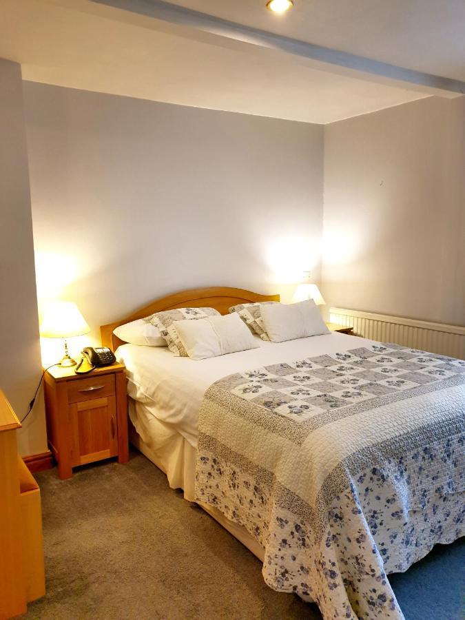 The Crown House Inn Great Chesterford Eksteriør bilde